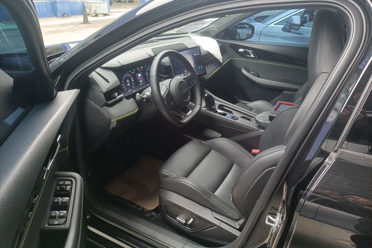 领克03 2023款 1.5TD DCT劲Plus中控内饰19