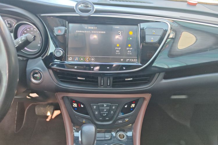 别克 昂科威 2020款 28T 四驱精英型中控内饰16