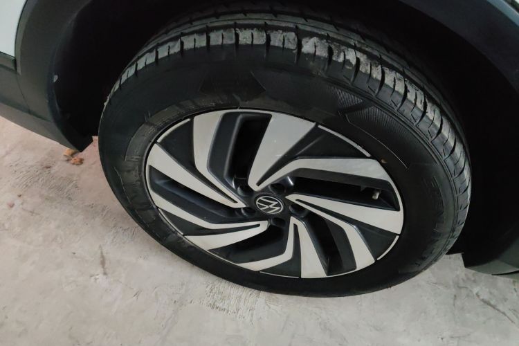 大众 途观L 2023款 330TSI 自动两驱舒享版车身外观6008