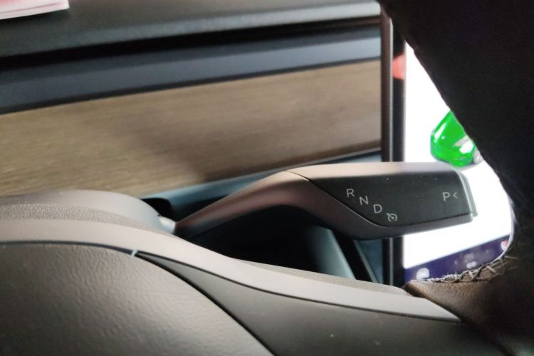 特斯拉 Model Y 2021款 长续航全轮驱动版局部细节18