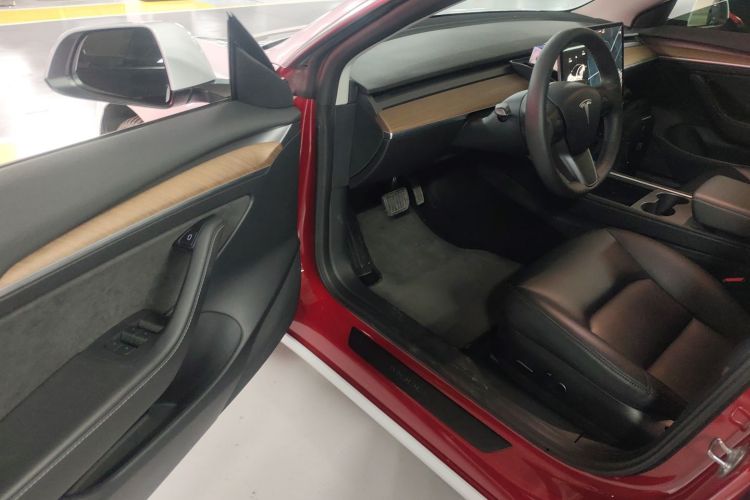 特斯拉 Model 3 2021款 标准续航后驱升级版中控内饰20