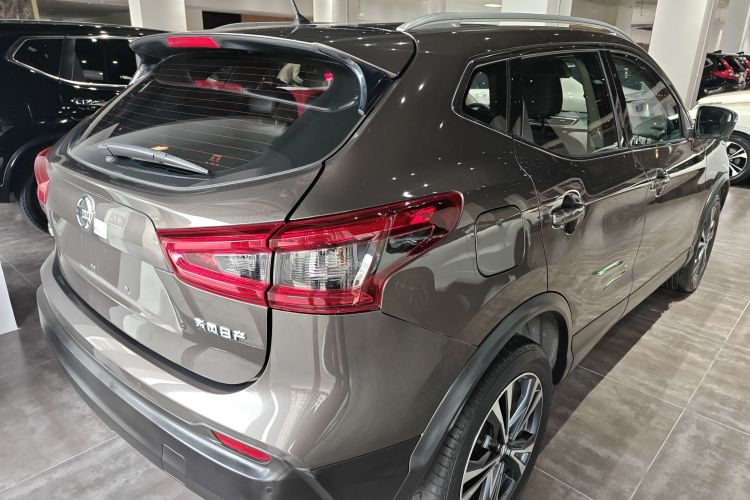 日产 逍客 2021款 2.0L CVT豪华领航版车身外观6005