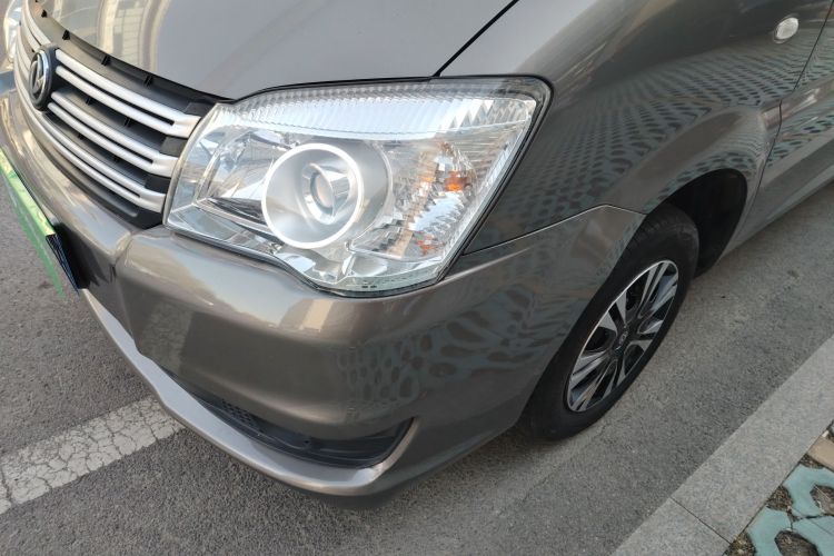 东风风行 菱智 2018款 M3 1.5L 5座基本型局部细节36