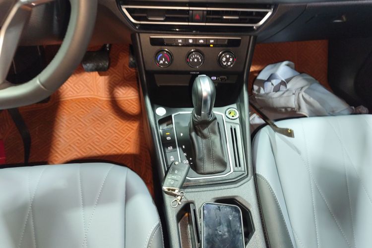 大众 朗逸 2024款 1.5L 自动五百万版中控内饰18