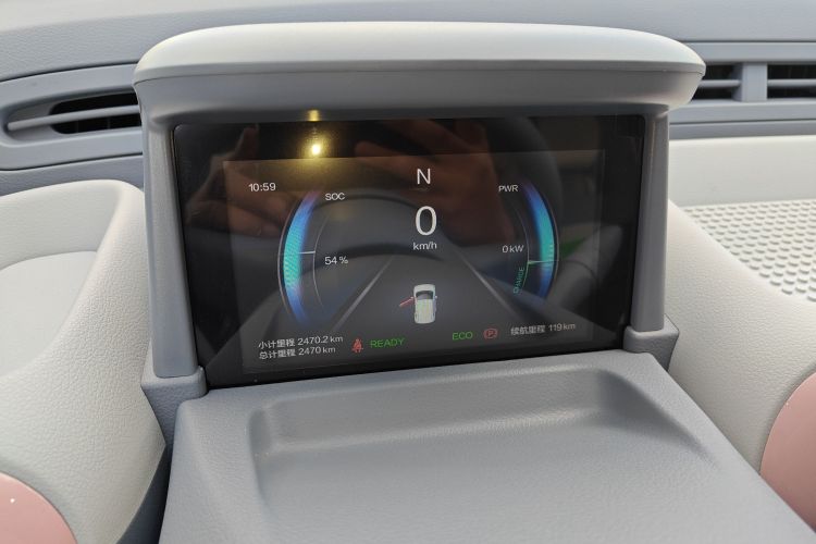奔腾小马 2025款 222km 灵动马中控内饰14