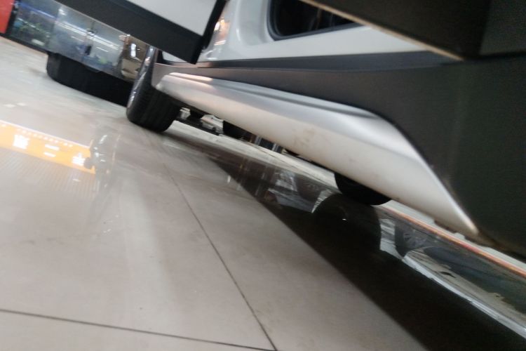 宝马X1 2019款 sDrive18Li 尊享型局部细节9001