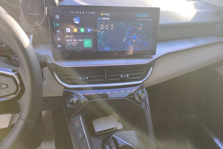 领克06 2023款 Remix 1.5T Shero中控内饰16