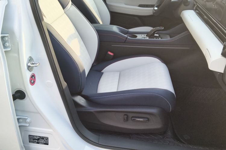 灵悉L 2024款 头号玩家版局部细节41