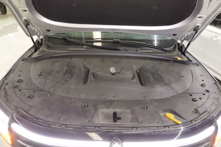 鸿蒙智行 问界M7 2024款 1.5T 后驱Plus版 5座机舱底盘24