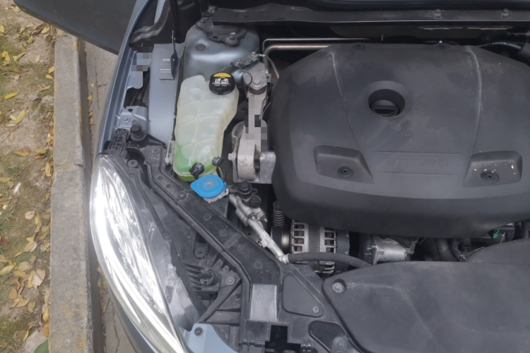 沃尔沃V40 2017款 T3 智雅版局部细节9006