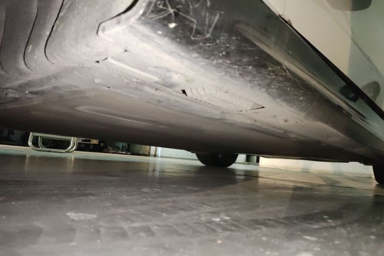 小米汽车 小米SU7 2024款 后驱长续航智驾版局部细节9004