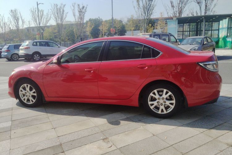 马自达 睿翼 2012款 2.0L 自动精英版车身外观4