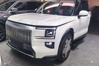 极氪9X 2025款 Ultra版 70kWh