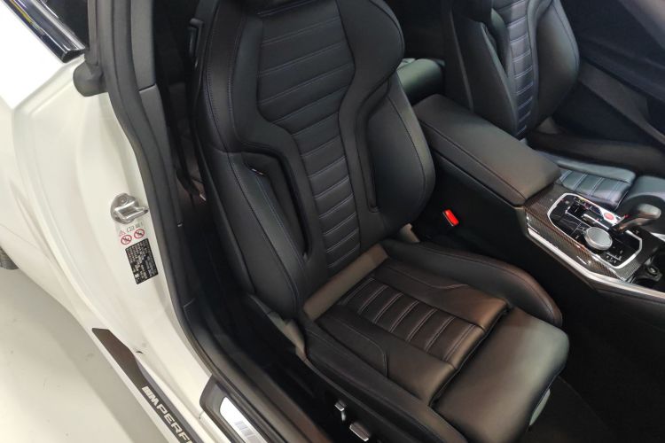 宝马M2 2023款 M2局部细节41