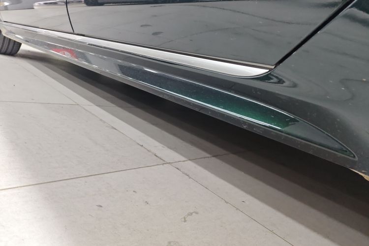 捷豹XFL 2023款 XFL 2.0T P250 两驱精英运动版局部细节9002