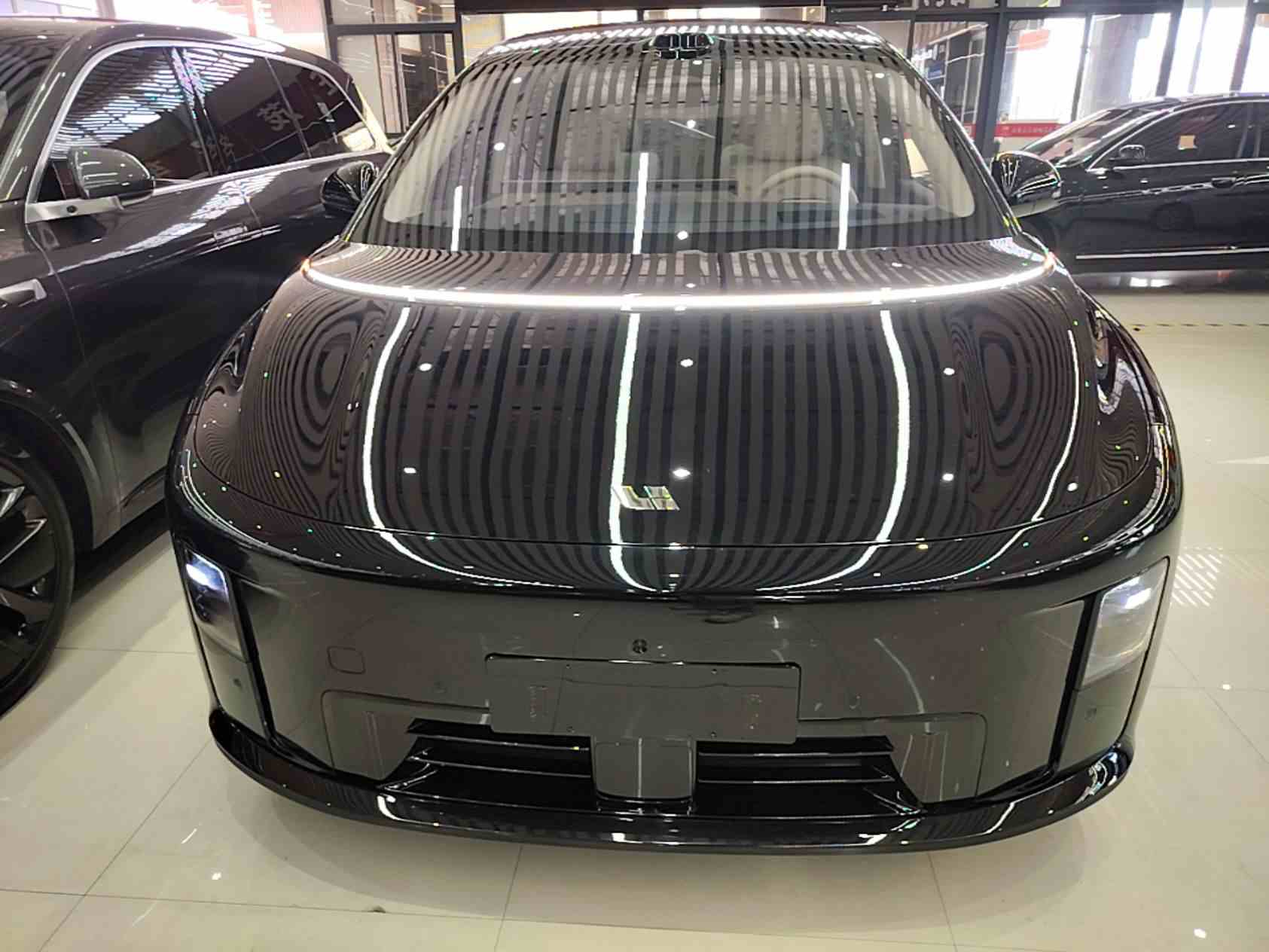 理想汽车 理想i8 2025款 标准版(1)