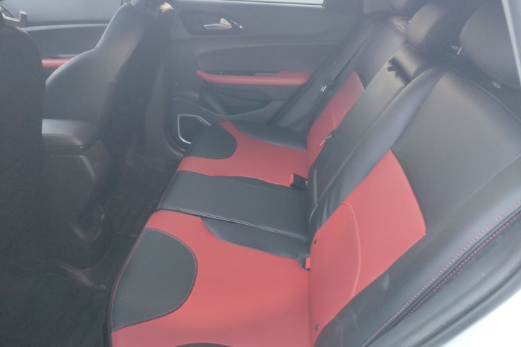 中华V3 2017款 1.5L 手动智能型中控内饰7004