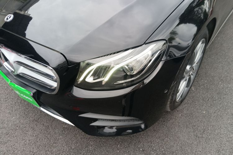 奔驰E级 2020款 改款 E 300 L 运动时尚型局部细节36