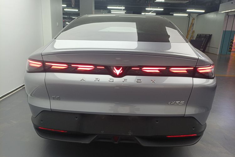 ARCFOX极狐 极狐 阿尔法S5 2024款 560MAX 185kW车身外观6004
