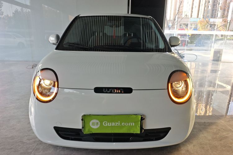 长安启源 长安Lumin 2023款 301km 蜜沁款车身外观2