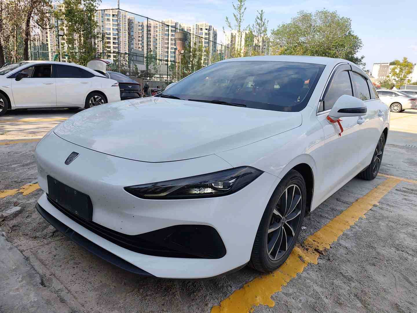 荣威D7 2025款 DMH 125km 世界冠军版(2)