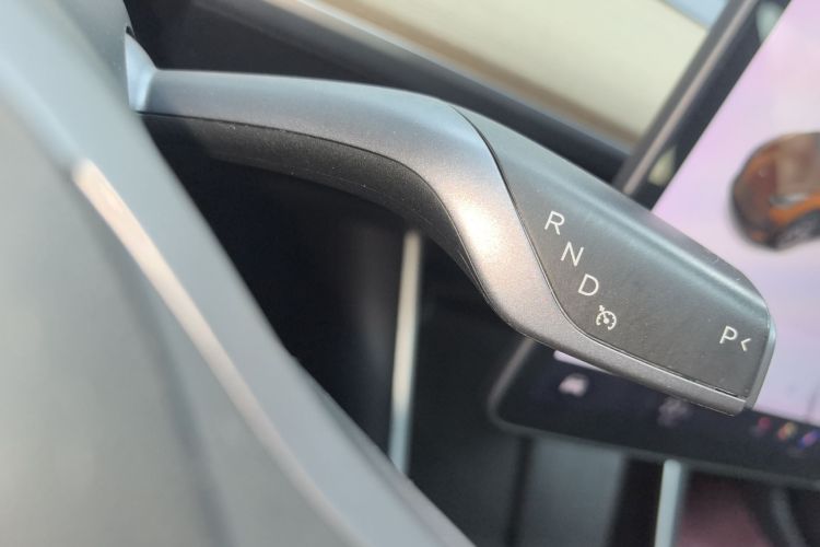 特斯拉 Model 3 2019款 标准续航后驱升级版局部细节18