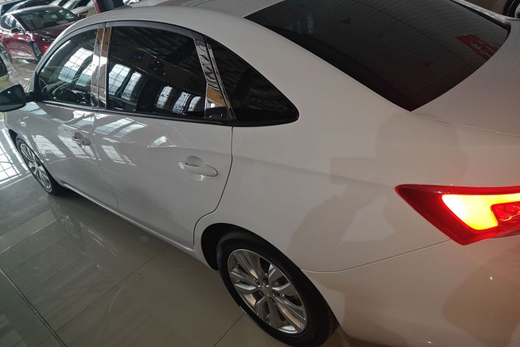 别克 英朗 2019款 15T 双离合互联精英型 国VI车身外观6003