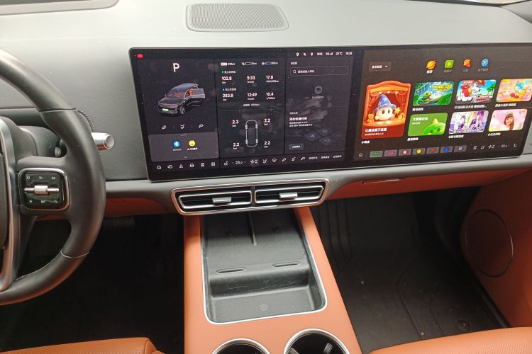 理想汽车 理想L9 2022款 Max中控内饰16