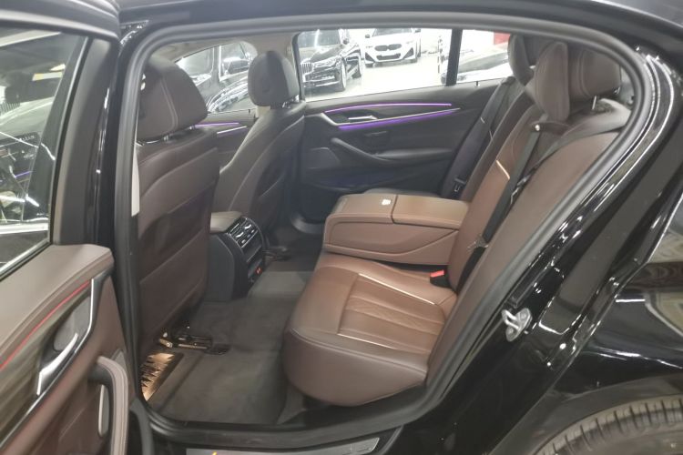 宝马5系 2023款 530Li xDrive 豪华套装中控内饰21