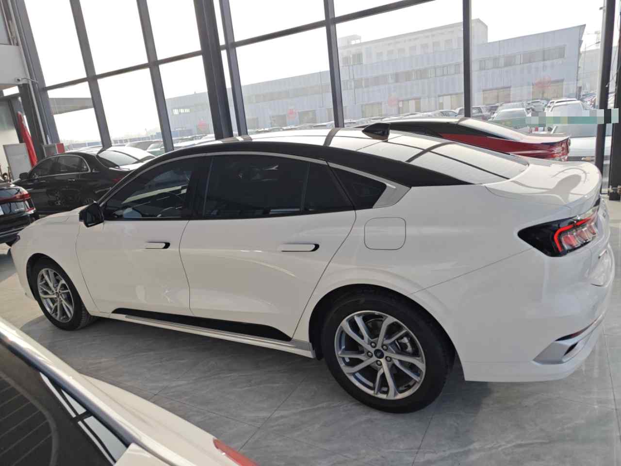福特 蒙迪欧 2022款 改款 EcoBoost 245 豪华型(3)