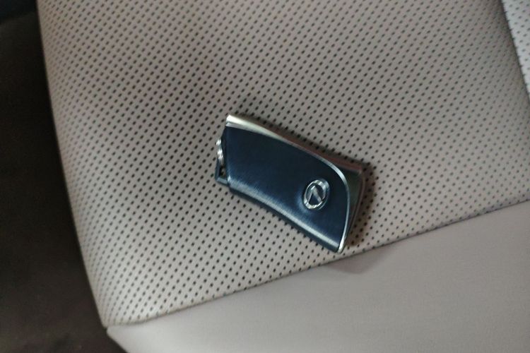 雷克萨斯ES 2021款 200 豪华版中控内饰11