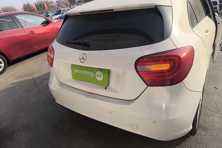 奔驰A级(进口) 2015款 A 180车身外观6