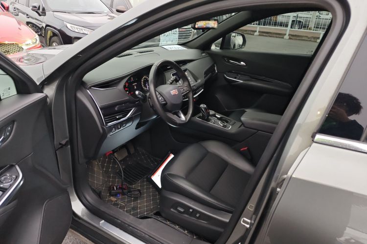 凯迪拉克XT4 2018款 28T 两驱技术型中控内饰20