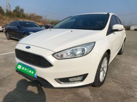 福特 福克斯 2015款 两厢 EcoBoost 125 手动超能风尚型