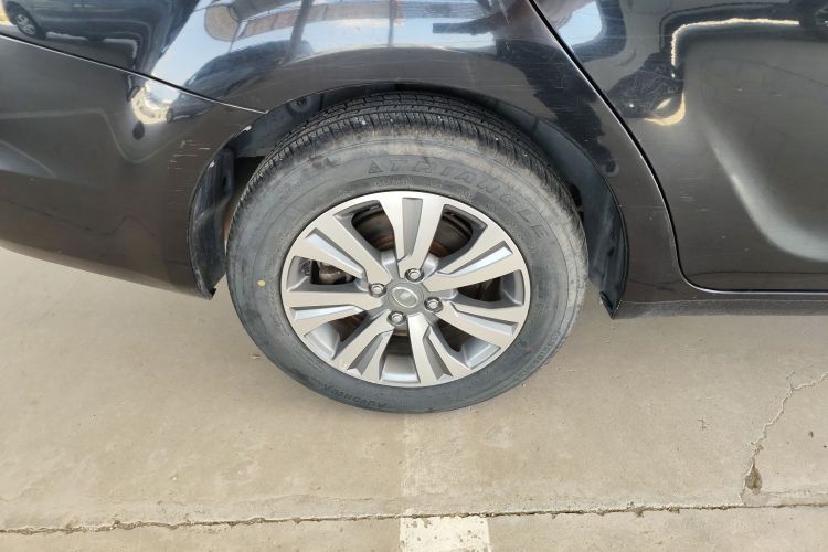 长城C30 2016款 1.5L 手动豪华型车身外观56