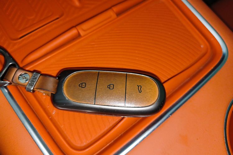 理想汽车 理想L9 2024款 Ultra中控内饰11