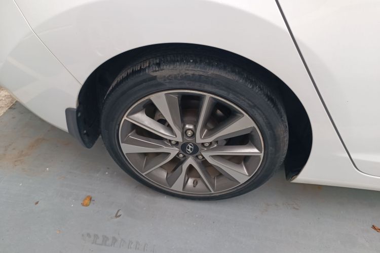 现代 朗动 2015款 1.6L 自动领先型车身外观6008