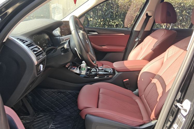 宝马X3 2023款 xDrive30i 领先型 M曜夜套装中控内饰19