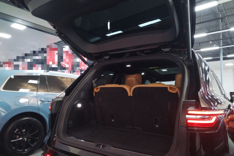 理想汽车 理想ONE 2021款 增程6座版机舱底盘23