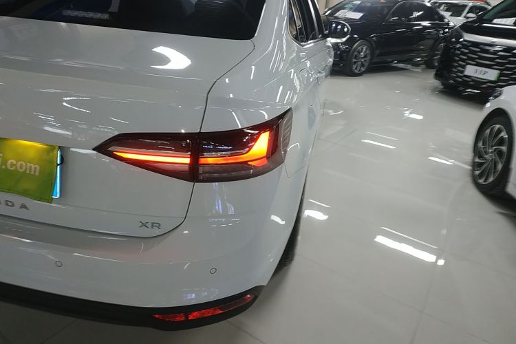 大众 朗逸 2025款 新锐 1.5L 出众新逸版车身外观6006