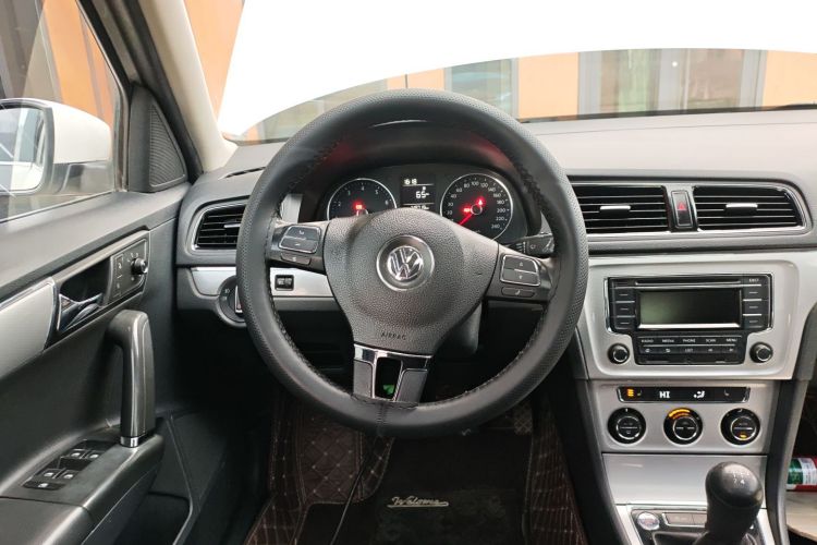 大众 朗行 2013款 1.4TSI 手动豪华型中控内饰13