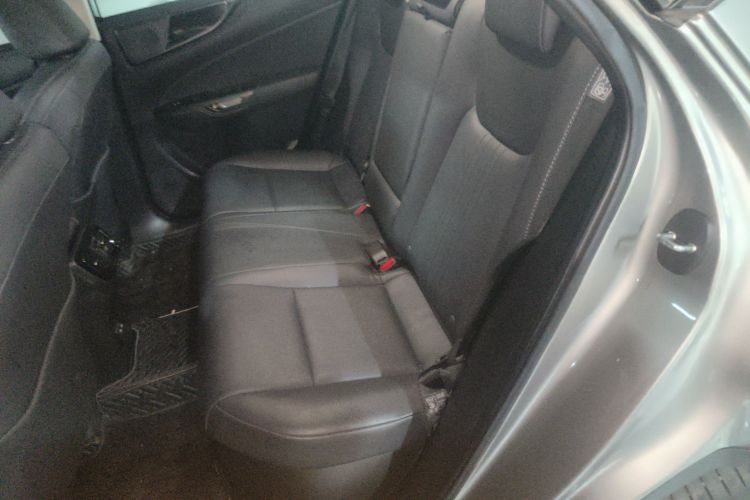 雷克萨斯NX 2022款 350h 前驱 创悦版中控内饰21