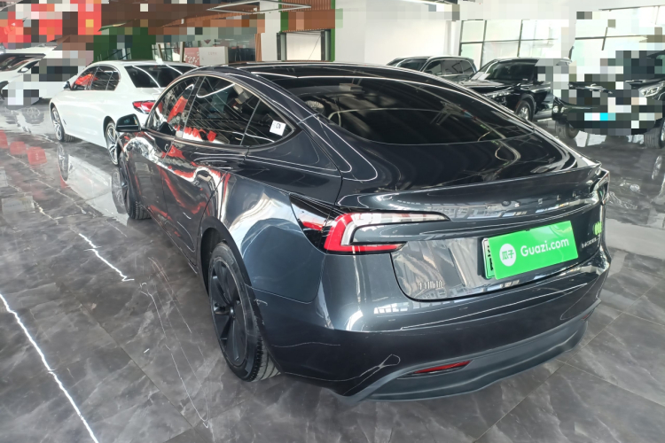 特斯拉 Model 3 2023款 后轮驱动版车身外观6003