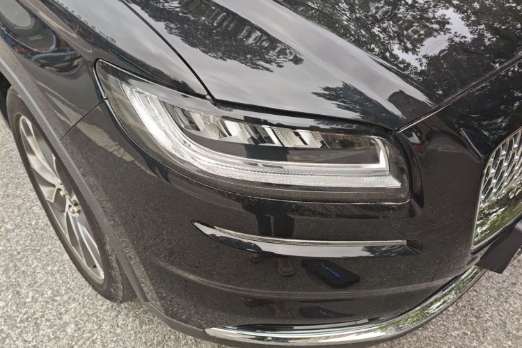 林肯 航海家 2021款 2.0T 四驱尊享版车身外观8