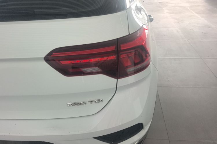 大众 T-ROC探歌 2020款 280TSI DSG两驱精英型车身外观9