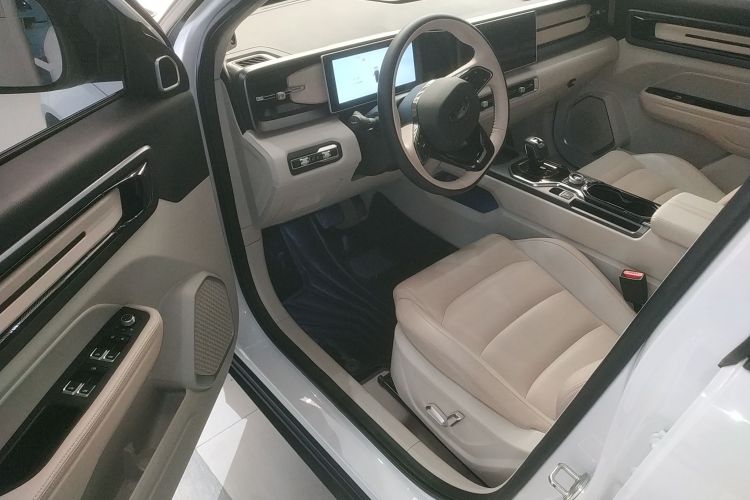 吉利汽车 吉利icon 2023款 1.5TD 巧克力醇臻版中控内饰7003