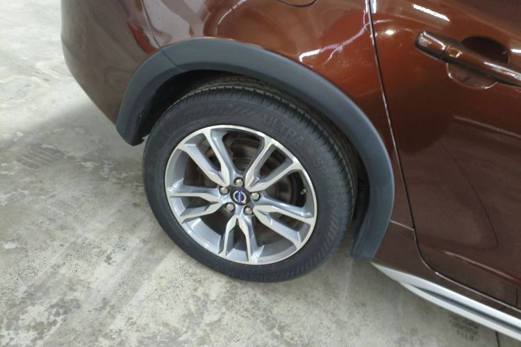 沃尔沃V60 2016款 Cross Country T6 AWD车身外观6008