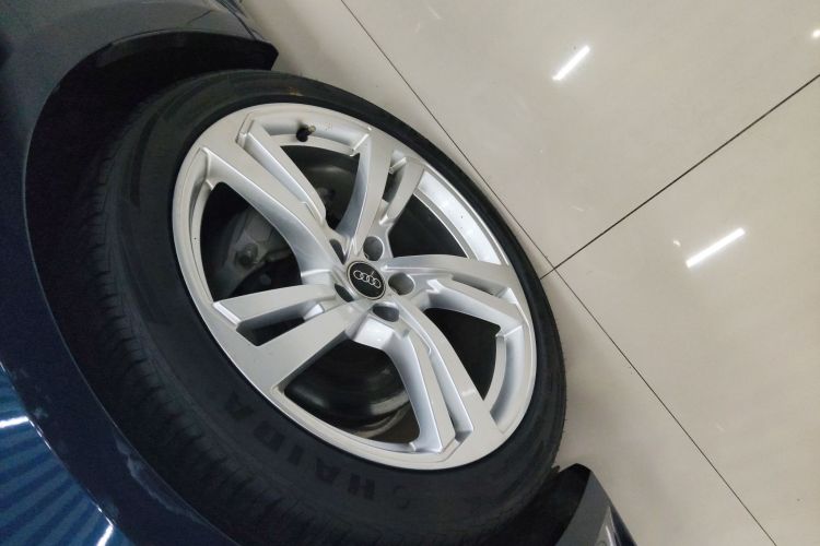 奥迪A7L 2022款 45 TFSI S-line 筑梦未来版车身外观6007