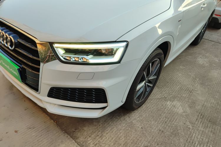 奥迪Q3 2018款 30周年年型 35 TFSI 运动型局部细节36