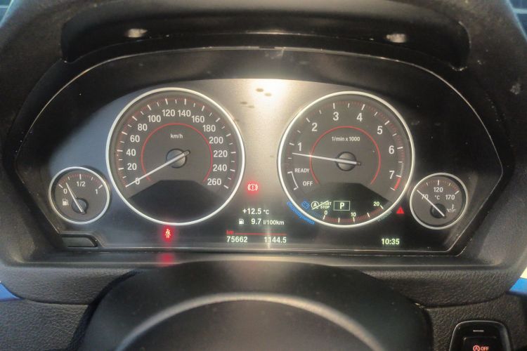 宝马3系 2018款 320i M运动套装中控内饰14